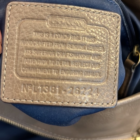 Coach tan shoulder Bag - Picture 9 of 10